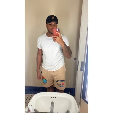 OnlyFans account  centrell19 avatar 1