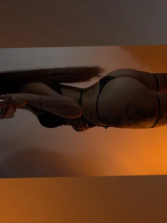 OnlyFans cuenta princessizabeth header 2