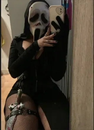 OnlyFans cuenta gorepeachy avatar 1
