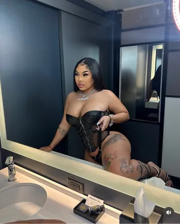 OnlyFans cuenta hyphyhoochie header 2