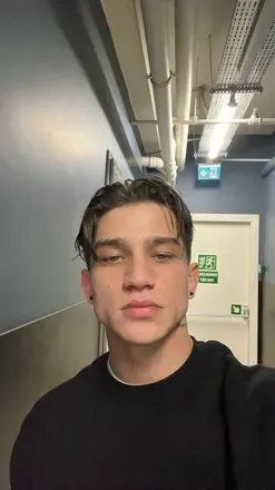OnlyFans account  walterpipe avatar 1