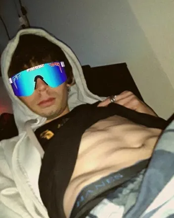 OnlyFans cuenta ryangb78 header 2