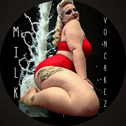 OnlyFans cuenta milkvoncakez avatar 1