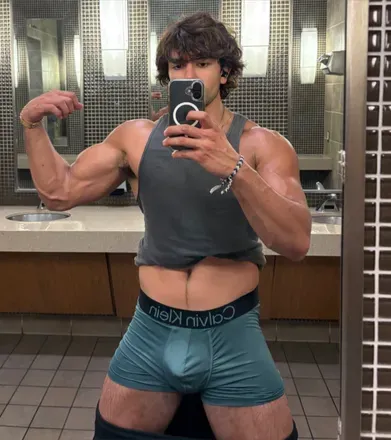 OnlyFans cuenta perseusadonis avatar 1