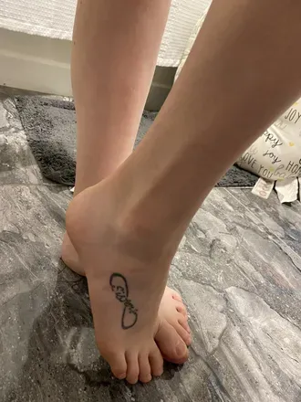 OnlyFans cuenta emandherfeet avatar 1