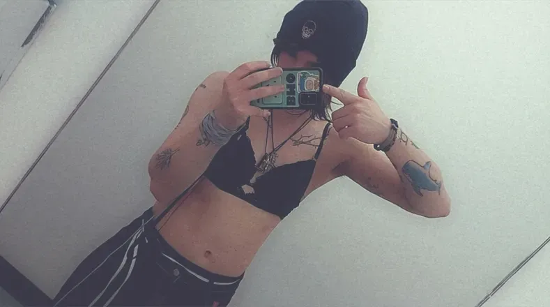 OnlyFans cuenta femb0yaut0 header 2
