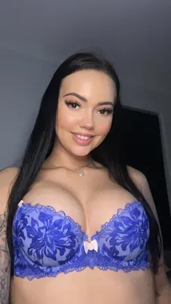 OnlyFans cuenta brunettebaddie_xo avatar 1
