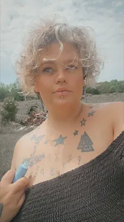 OnlyFans cuenta backwoodsbarbie2 avatar 1