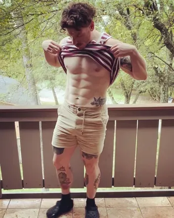 OnlyFans account  snafu1985 avatar 1