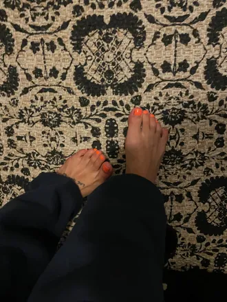 OnlyFans account  tinytoes217 header 2