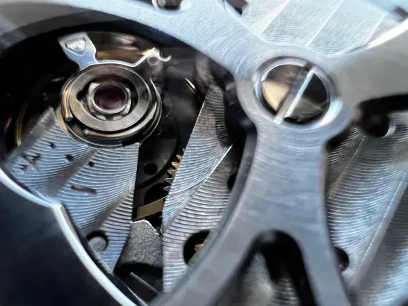 OnlyFans cuenta horology header 2