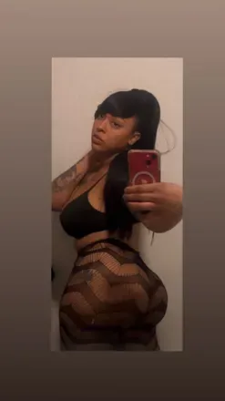 OnlyFans cuenta hilarymoet avatar 1