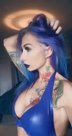 OnlyFans account  thevioletvolt avatar 1