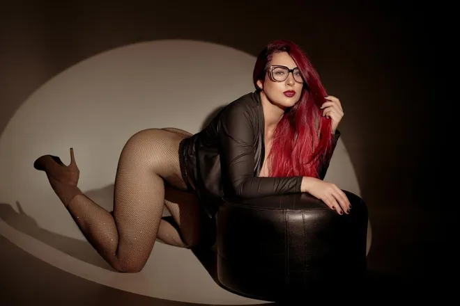 OnlyFans cuenta brunabulloock header 2