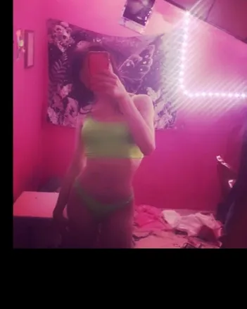 OnlyFans account  alunarmarie420 avatar 1