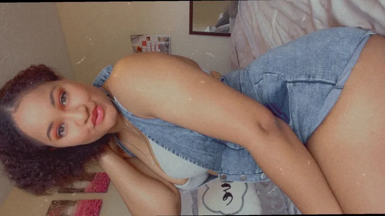 OnlyFans cuenta leyahhlicious header 2