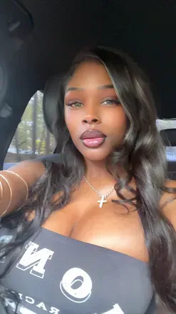 OnlyFans account  yumchocolatebunny avatar 1