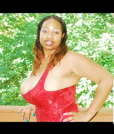 OnlyFans cuenta juicydathickest header 2