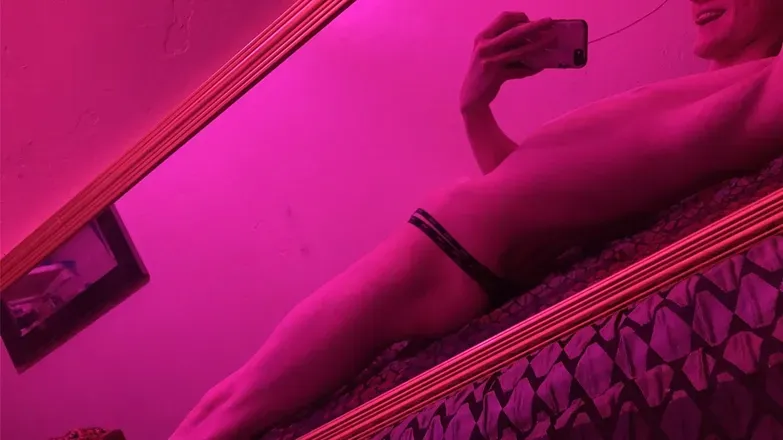 OnlyFans cuenta wyattswall header 2
