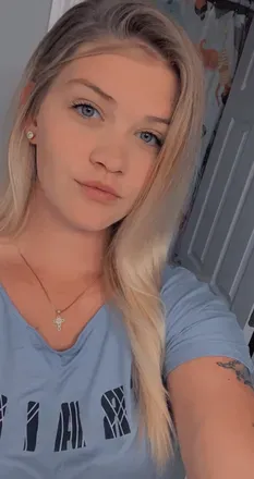 OnlyFans of blondebomber01