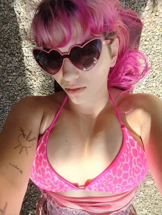 OnlyFans account  raven4424 avatar 1