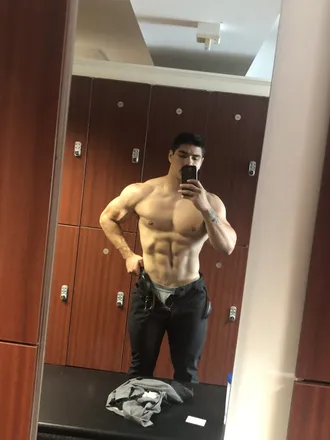 OnlyFans cuenta thatholelover69 header 2