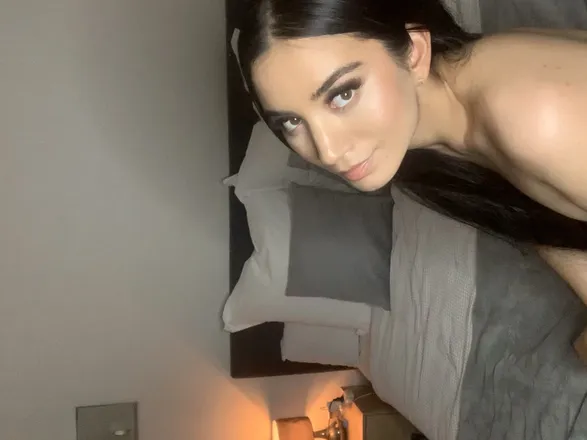 OnlyFans cuenta izabellaleach header 2