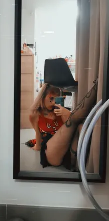 OnlyFans cuenta naughty_mily header 2