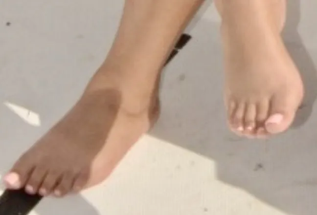OnlyFans cuenta prettydominicanfeet header 2