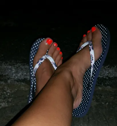 OnlyFans cuenta ivory_toes header 2
