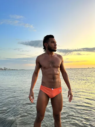 OnlyFans account  andresblackhot777 header 2