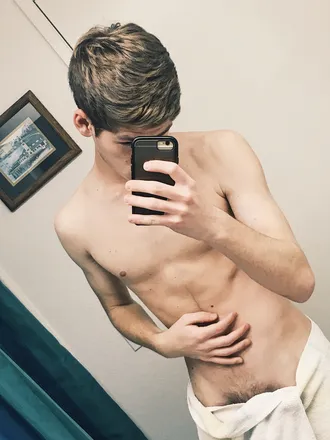 OnlyFans cuenta skyler_gifford_ header 2