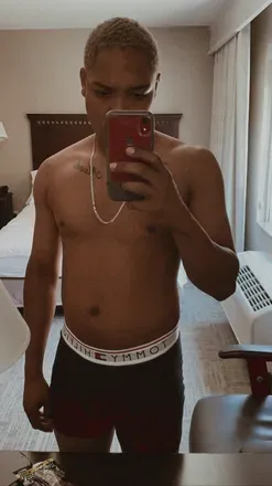 OnlyFans account  damianjrxx avatar 1