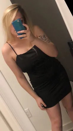 OnlyFans cuenta nikikittylee header 2