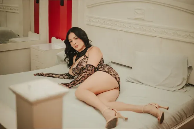 OnlyFans cuenta lyreyes header 2