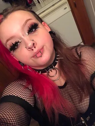 OnlyFans cuenta pinkmetalbug header 2