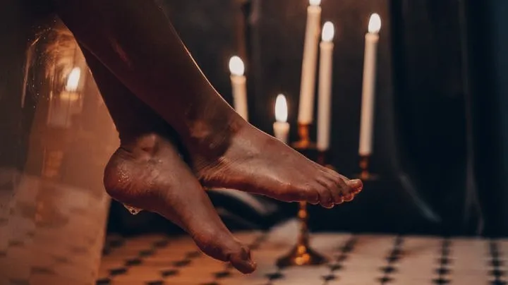 OnlyFans cuenta shypeachyfeet header 2