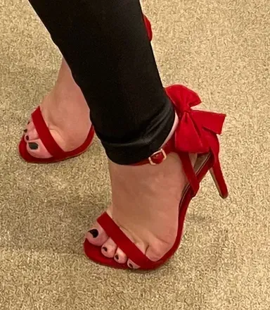 OnlyFans cuenta smallfeetgirl21 avatar 1