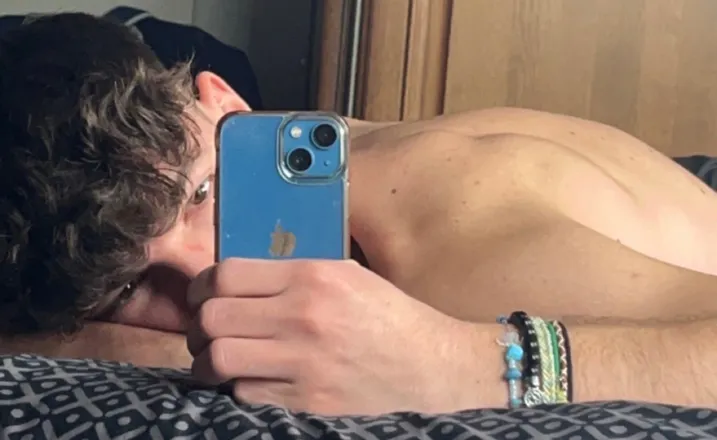 OnlyFans cuenta raphael_luigo header 2