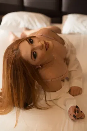 OnlyFans cuenta charlotteh0t_free avatar 1