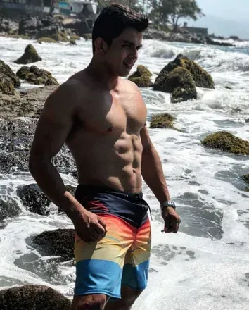 OnlyFans account  u96383389 header 2
