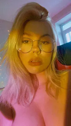 OnlyFans cuenta freemindblowbabe avatar 1