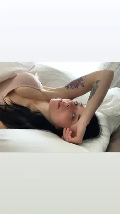 OnlyFans cuenta velvetrebel header 2