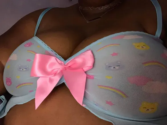 OnlyFans cuenta blackqueenbee32 avatar 1