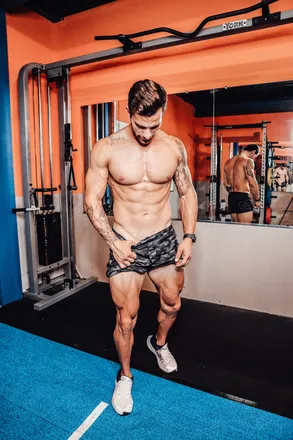 OnlyFans cuenta davidmctigue header 2