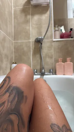 OnlyFans cuenta baby_girl97 header 2