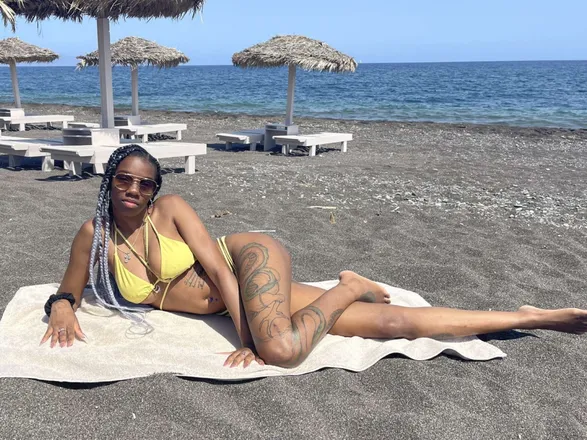 OnlyFans cuenta chocopuffs_q header 2