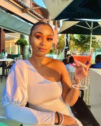 OnlyFans cuenta royaltycandice header 2