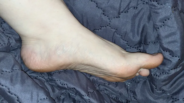OnlyFans cuenta flintstone_feet header 2