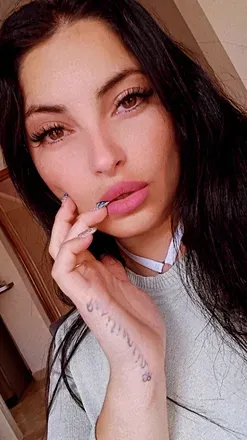 OnlyFans account  marianelaandronaco avatar 1